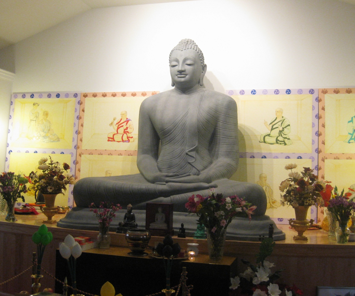 Buddha statue of the main shrine room